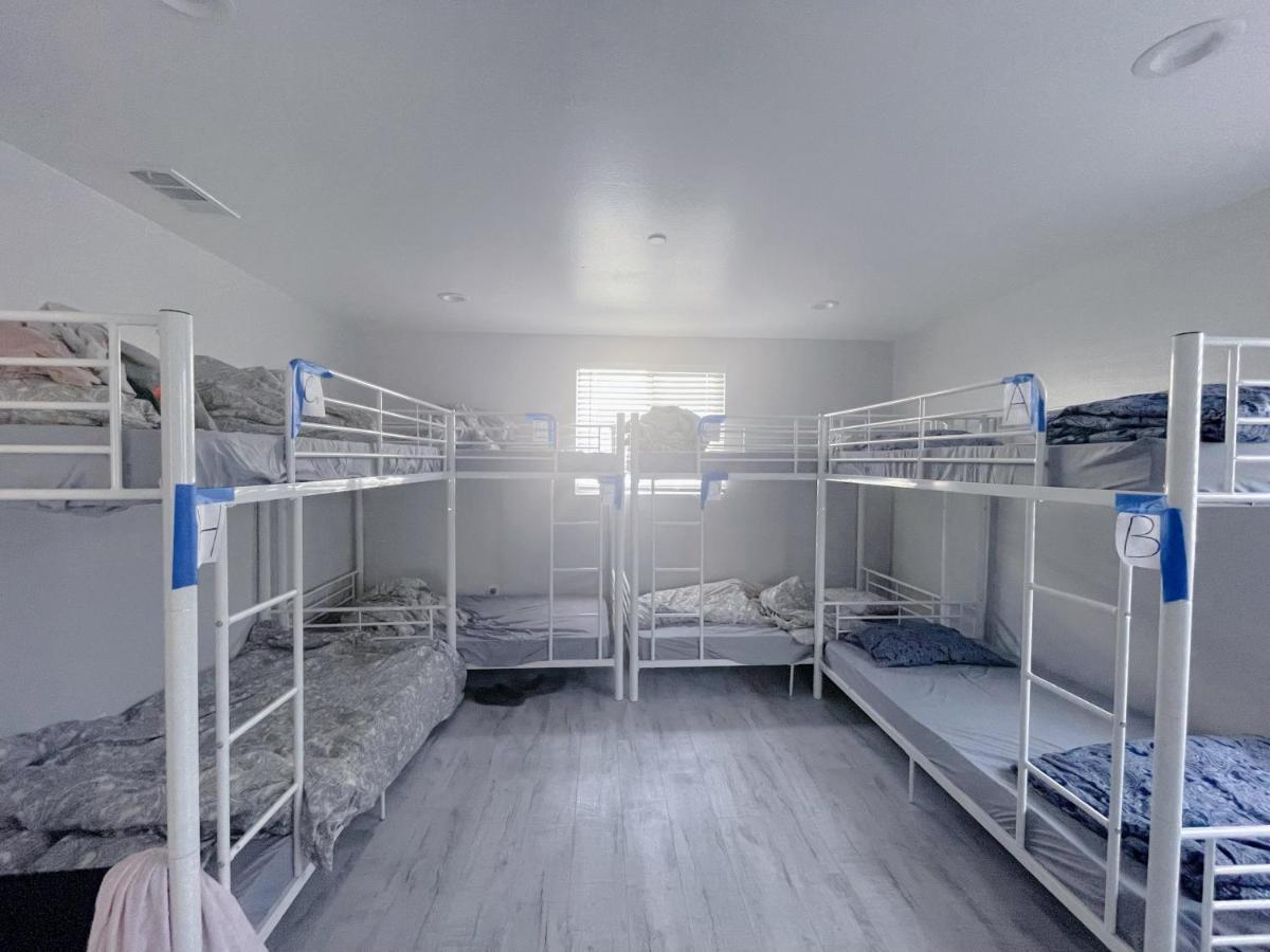 La Modern Hostel Los Angeles Exterior photo