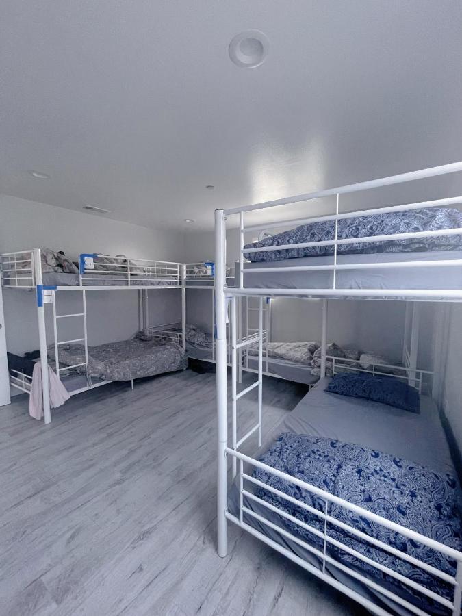 La Modern Hostel Los Angeles Exterior photo